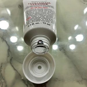 Kiehl's Makeup - Kiehls Ultra Facial Cleanser NEW Kiehl's Makeup - Kiehls Ultra Facial Cleanser NEW